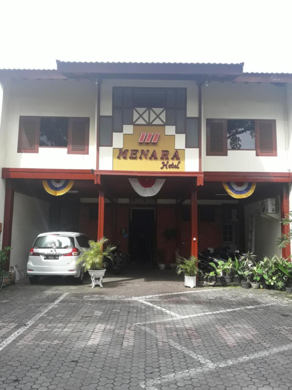 Hotel Menara Malang Exterior photo